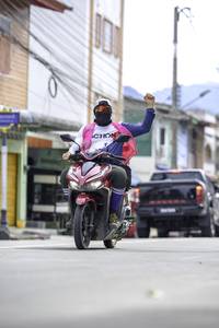 BIB: 
                            <button type="button" onclick="openModal(24671342)" class="btn btn-primary btn-sm float-right btn-popup" data-toggle="modal" data-target=".modal-high-quality">
                        <i class="fas fa-shopping-cart"></i> Add to Cart
                    </button>
                                            <button type="button" onclick="isThisMe(24671342, true)" class="btn btn-success btn-sm float-right btn-popup btn-isme hidden" data-toggle="tooltip" data-placement="bottom" title="นี่คือรูปของคุณใช่ไหม คลิกที่นี่เพื่อเอาเข้าอัลบั้ม">
                        <i class="fas fa-plus"></i> Add to album
                    </button>
                    <button type="button" onclick="isThisMe(24671342, false)" class="btn btn-warning btn-sm float-right btn-popup btn-isnotme hidden">
                        <i class="fas fa-ban"></i> Remove from album
                    </button>